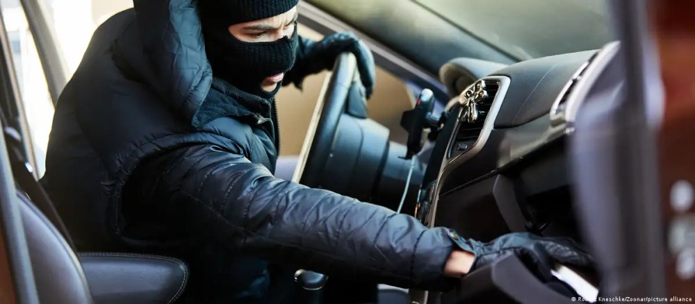 Rusia vrea să legalizeze înmatricularea de maşini furate