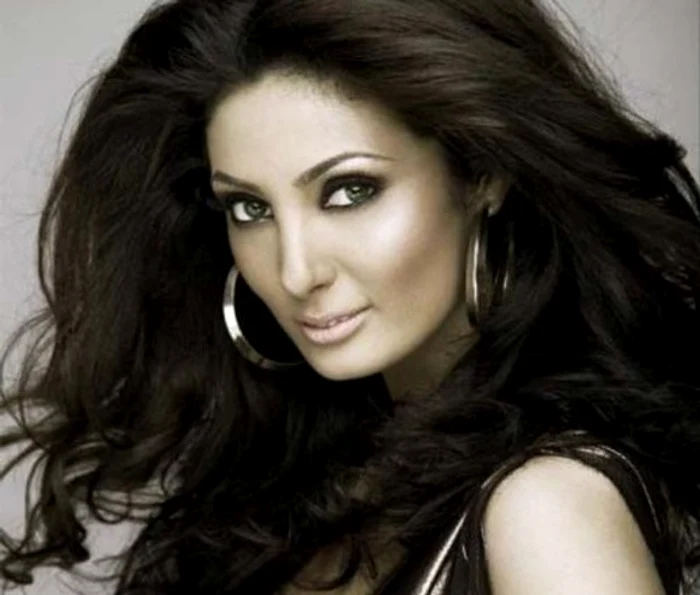 
    Claudia Pavel, împreună cu fiul ei Noah și cu Paula, sora artisteifoto: arhiva personală  