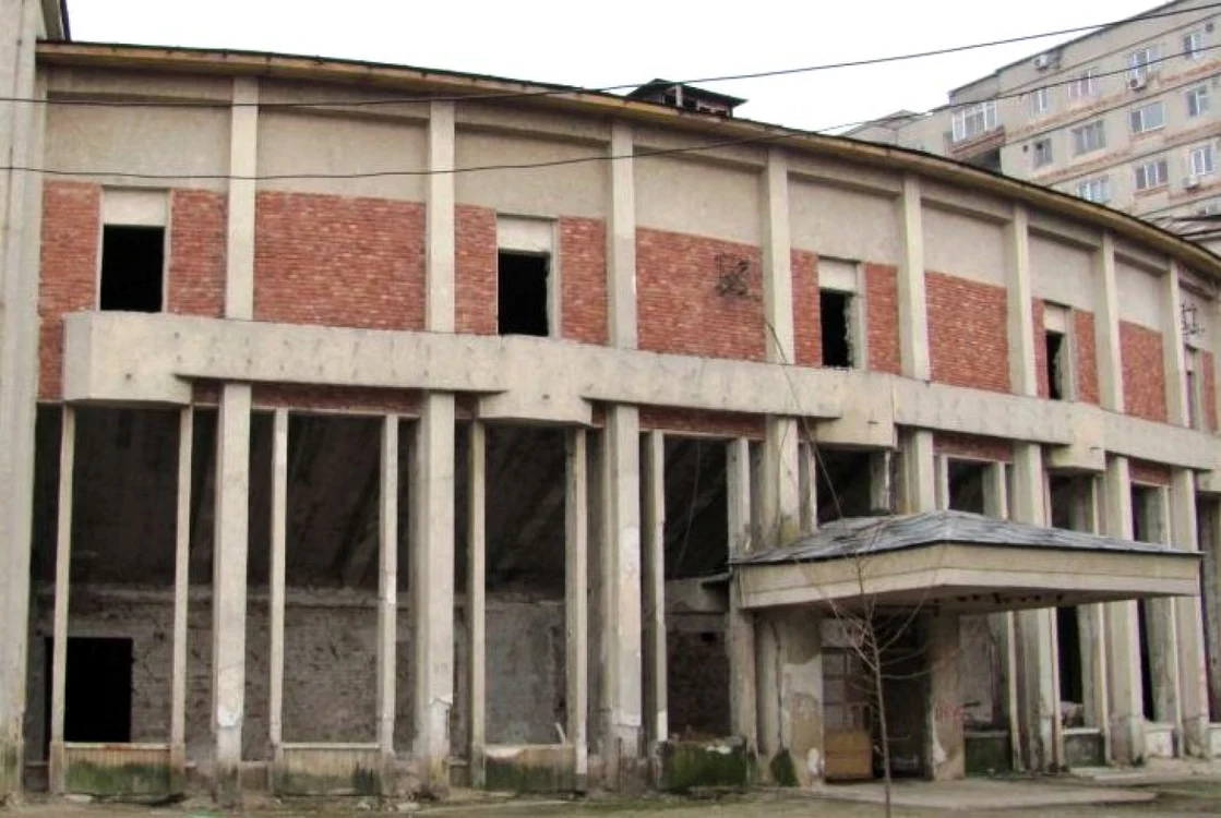 Cinematograful ”Patria” a ajuns o ruină foto: Adevărul