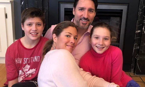 1 justin trudeau sophie coronavirus carantina autoizolare jpg jpeg