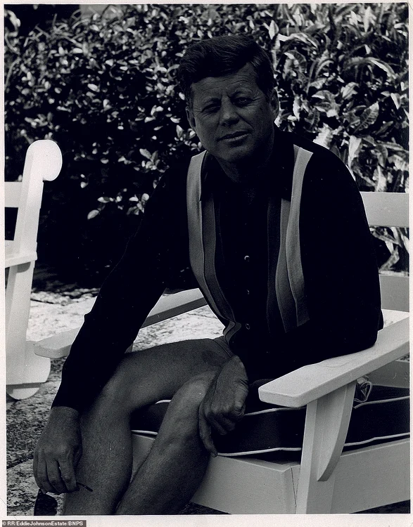 
    JFK a fost asasinat în noiembrie 1963, în DallasFoto: BouremouthNews/Eddie Johnson/ RR  