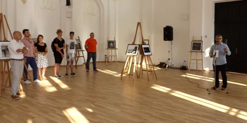 expozitie de fotografie la severin FOTO Alexandra Georgescu 