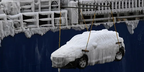 Maşini îngheţate Rusia - 29 dec 2021 / FOTO Profimedia