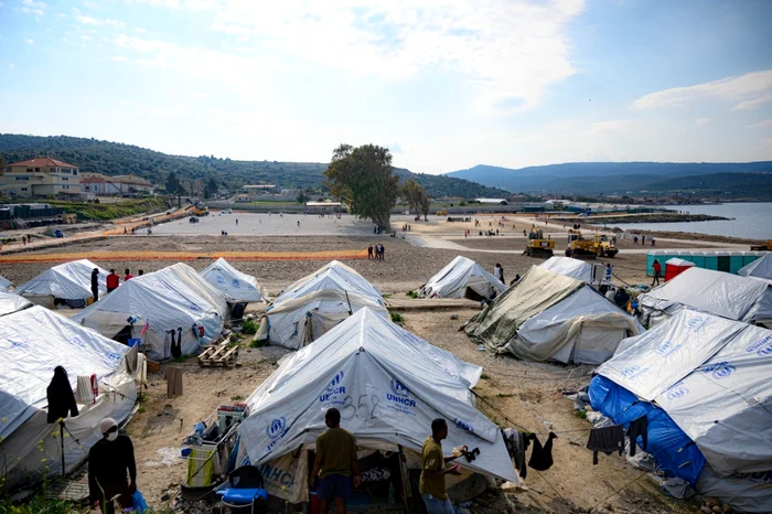 Tabăra de refugiaţi de pe Insula Lesbos FOTO EPA-EFE