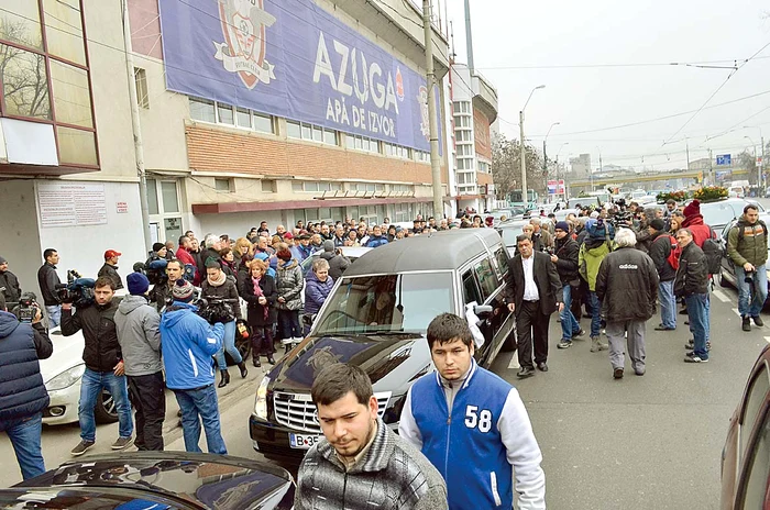 Fanii Rapidului l-au condus pe ultimul drum pe Nicolae Manea