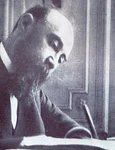 Nicolae Iorga la biroul de lucru, în 1921 (© Wikimedia Commons)