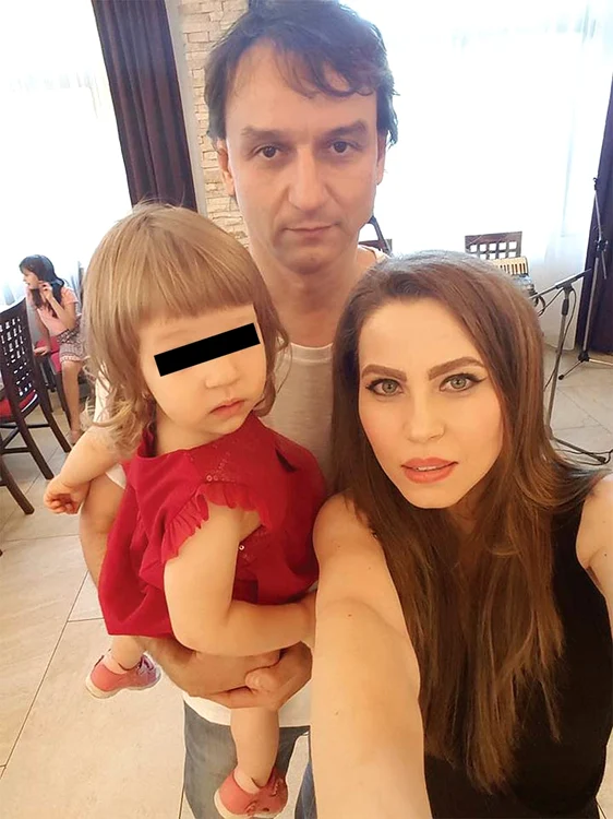 Cu prinţesa familiei, Adriana ( 3 ani), şi cu iubita lui, Maria