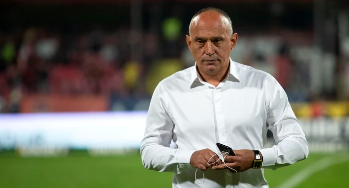 Florin Prunea, acuzat că a jucat în afara familiei FOTO Inquam Photo