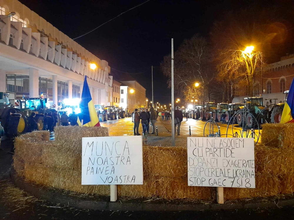 Protestul tractoriștilor în centrul Timișoarei FOTO Ștefan Both