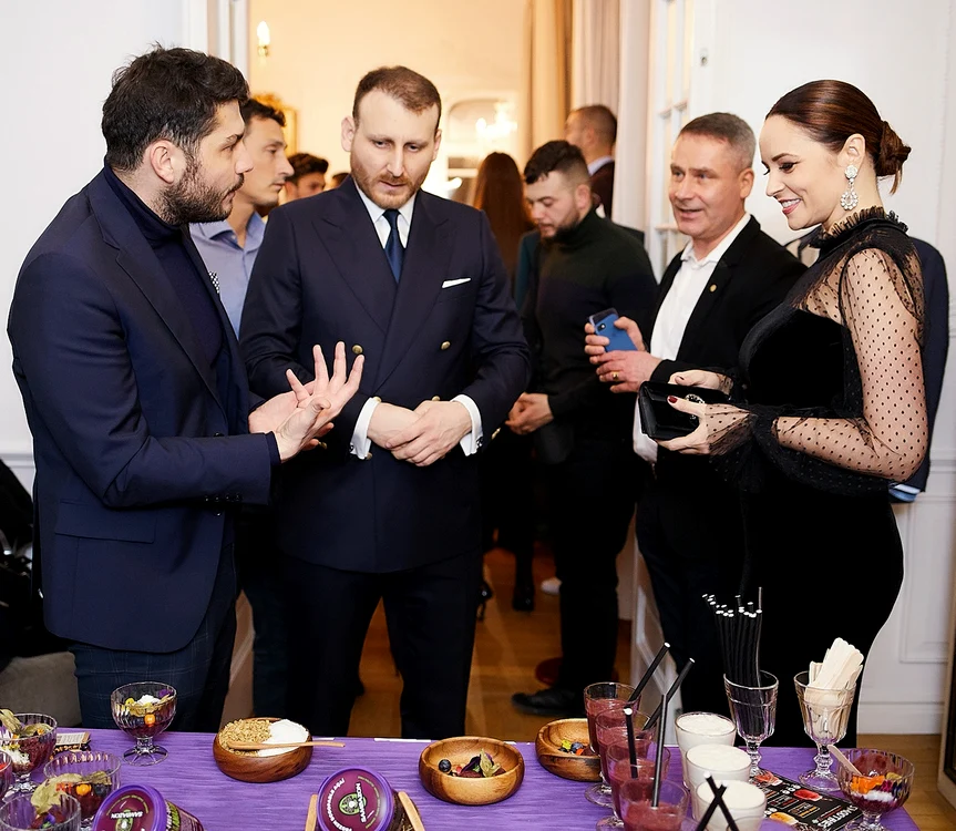 
    Adina Halas și soțul ei, Lucian Hugeanu  