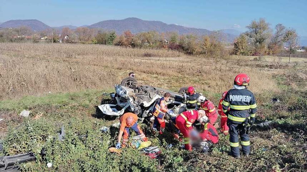 Maramureș: O femeie şi un bărbat au murit după ce maşina în care se aflau a fost lovită de un tren 