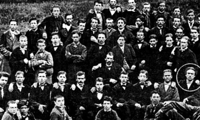 Misterul unei fotografii  Cum arăta cu adevărat marele poet Mihai Eminescu? jpeg