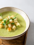 Supa crema de legume  Sursa foto shutterstock 2138212043 jpg