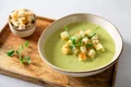 Supa crema de legume  Sursa foto shutterstock 2138212043 jpg