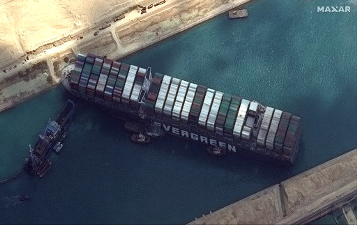 Nava Ever Given e blocată în Canalul Suez de joifoto: AFP