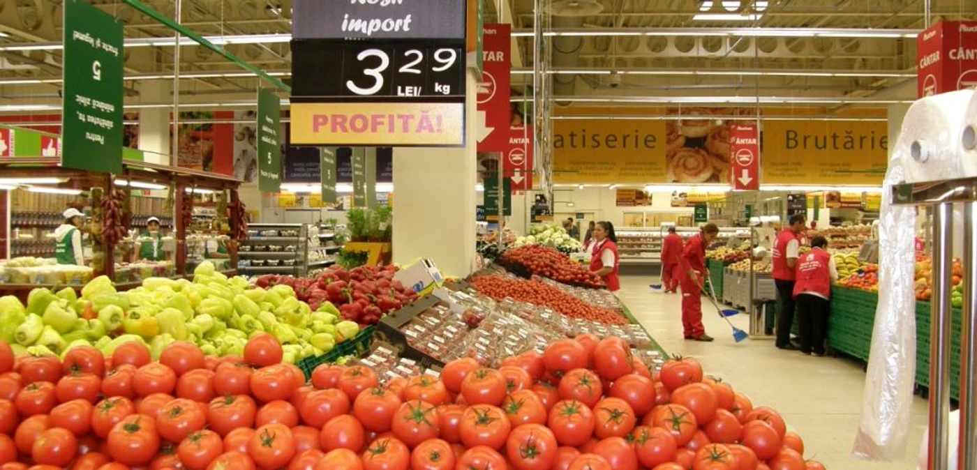 Hipermarketurile vor fi aprovizionate zilnic cu roşii, castraveţi, vinete, varză, ardei, ceapă, salată verde şi zarzavaturi livrate de producători locali, în detrimentul importurilor FOTO Simona Suciu
