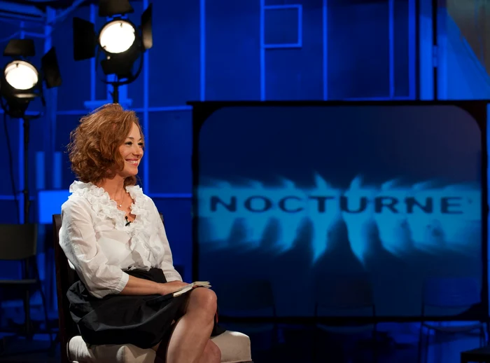 Selecţionerul Festivalului Naţional de Teatru (FNT), Marina Constantinescu, în studioul emisiunii "Nocturne", care se va relua vineri, 10 octombrie, de la ora 24.00, pe TVR1 Fotografii: Ioana Chiriţă/ TVR