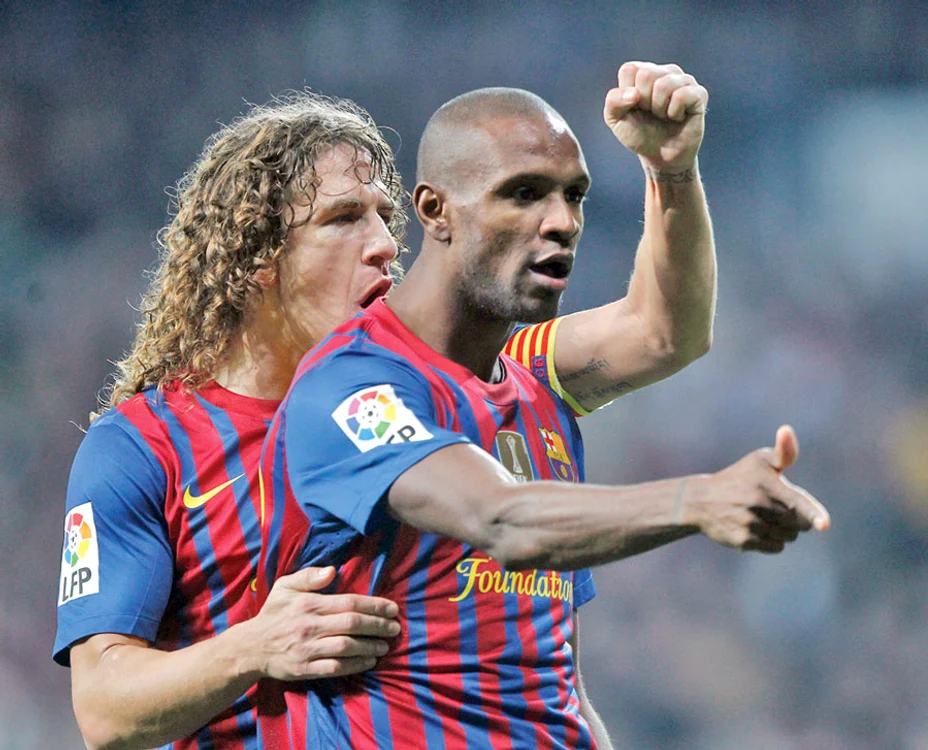 Abidal a revenit pe teren după operaţia de înlăturare a tumorii, dar acum problema este mult mai gravă