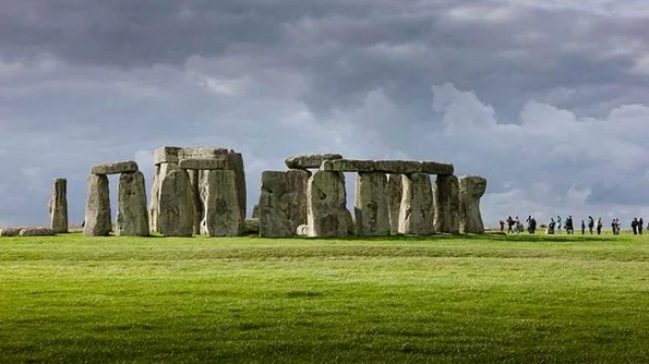 Misterul Stonehenge – adâncit sau aproape de a fi deslușit? Noi descoperiri arheologice în Câmpia Salisbury jpeg