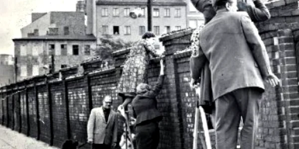 Zidul Berlinului Sursa berliner-mauer-gedenkstaette.de