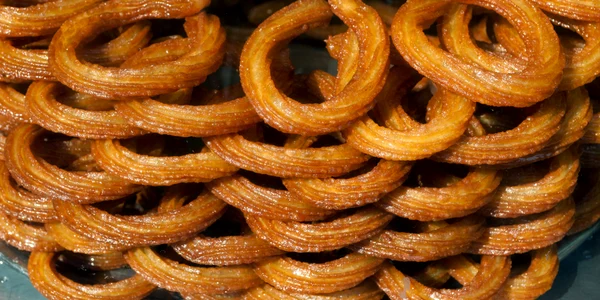 Halka tatlisi desert turcesc Foto shutterstock 1585907110 jpg