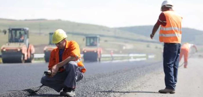 Cluj: Autostrada Transilvania rulează cu 2,5 km pe zi (GALERIE FOTO)