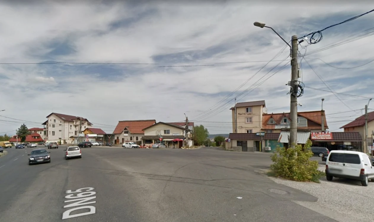 Foto: intersecţia în care se va amenaja sensul giratoriu - Google
Street View