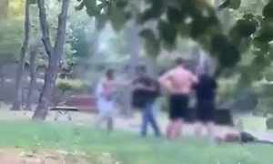 Doi bărbați reținuți pt lovire sau alte violențe și tulburarea ordinii și liniștii publice Bucuresti foto amato