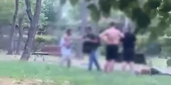 Doi bărbați reținuți pt lovire sau alte violențe și tulburarea ordinii și liniștii publice Bucuresti foto amato