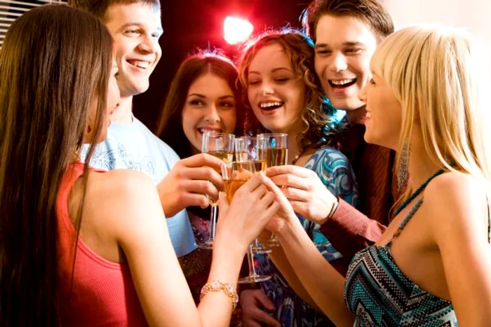 Nicio petrecere nu e perfectă fără muzică, chiar dacă ea afectează negativ memoriaFoto: Shutterstock