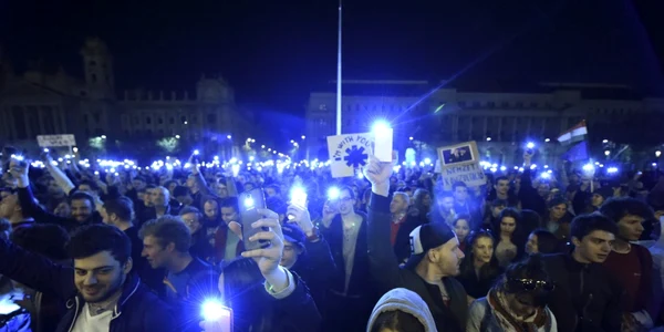 Proteste Budapesta 12 apr EPA