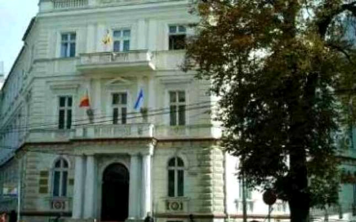 Începe vacanţa la Tribunal