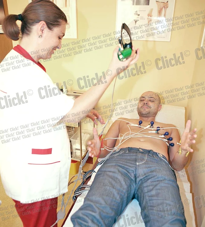 
    Mitoşeru şi-a făcut toate investigaţiile necesare  pentru liposucţia  de săptămâna viitoare  
