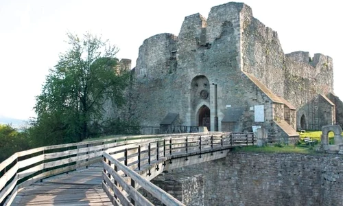 Cetatea Neamţului va găzdui primul festival de lăută din România jpeg