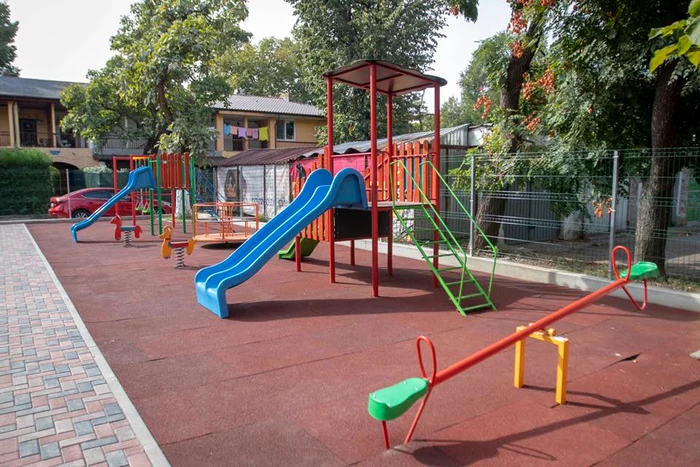 Loc de joaca la spitalul Gomoiu