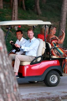 Marele Duce al Luxemburgului, cu Emmanuel Macron şi Brigitte Macron la Sarrazine şi Fort de Brégançon