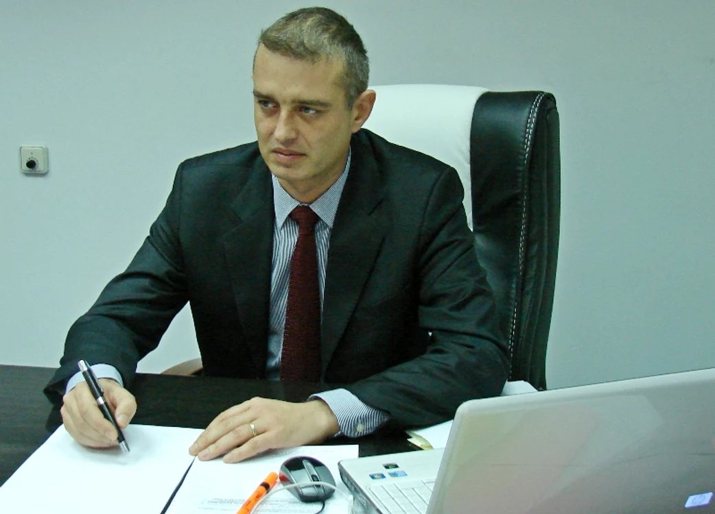 
    Viorel Popescu a fost director al RATB în perioada noiembrie 2011-septembrie 2012  