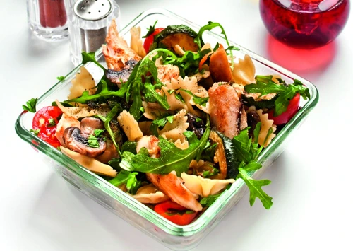 farfalle cu piept de pui si rucola jpeg