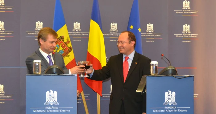 Valeriu Chiveri demisionează din funcţia de viceministru al afacerilor externe şi integrării europene şi îl urmează pe ex-premierul Iurie Leancă.