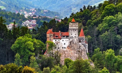 Castelul Bran din Brașov pe Ruta Cafenelelor Istorice Foto Castelul Bran