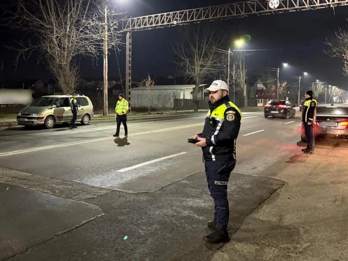 Șoferul a fost suuprins de polițiști pe strada Cireașov din Slatina FOTO: arhiva/IPJ Olt