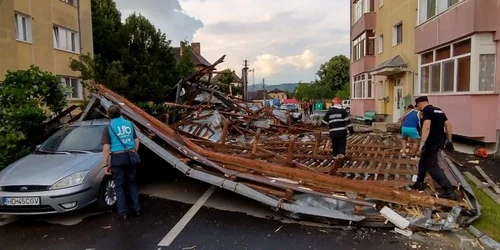 acoperisuri prabusite foto isu hunedoara