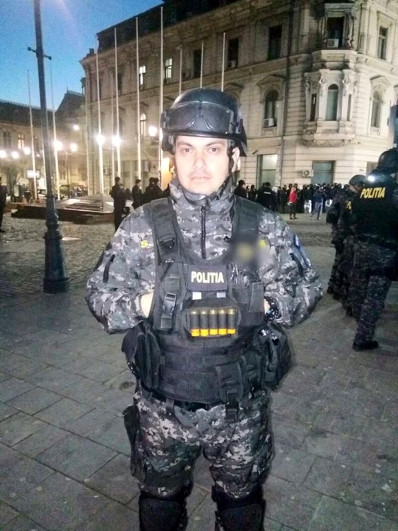 
    Polițistul Georgian Vintilă a salvat un copil care se înecase cu mâncareFOTO: Facebook  