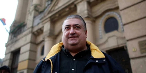 Timişoara: Zambon riscă până la 3 ani închisoare pentru furtul istoriei Politehnicii Timişoara