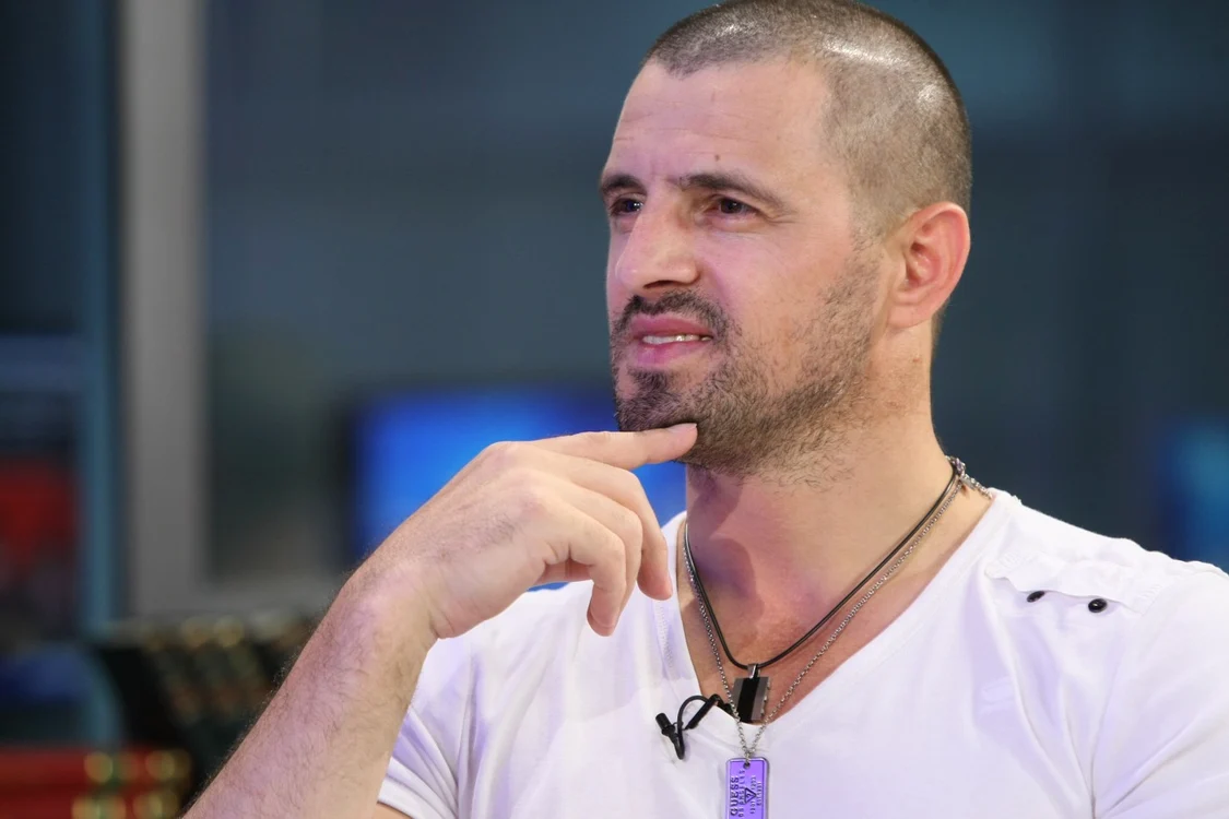 "Eu beu", "M-am născut de ziua mea", "Tango" şi "Geamantan" sunt doar câteva dintre piesele celebrului artist care şi-a lansat şi fiica în industria muzicală. FOTO Dorin Constanda