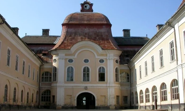 Castelul Teleki din Gorneşti, o altă comoară transilvană jpeg