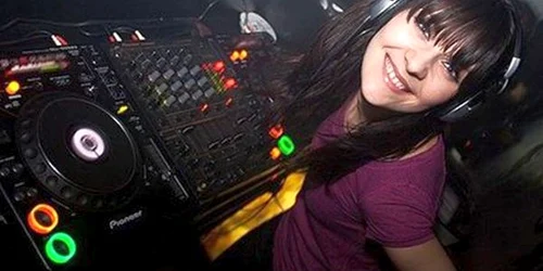 DJ Cristina Vixen