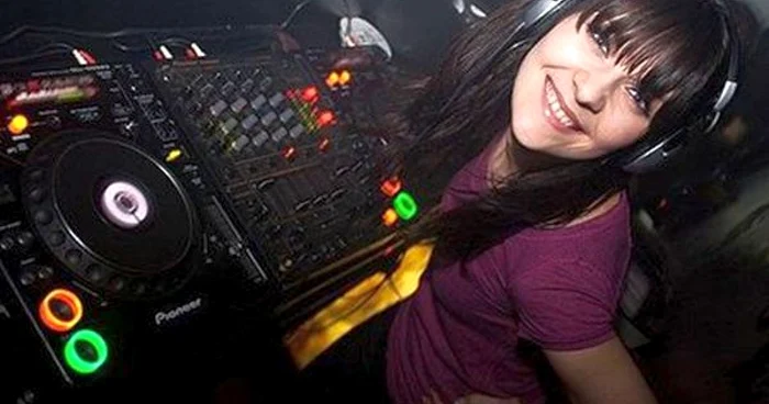 DJ Cristina Vixen