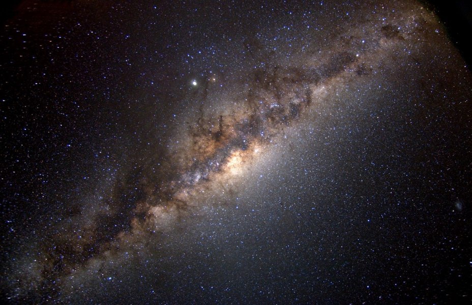 Coliziunea Căii Lactee cu galaxia Andromeda „a început”. Ce s-ar putea întâmpla cu Pământul