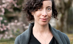 „Sper ca literatura să i facă pe oameni să şi verse cafeaua pe masă“ – interviu cu Ayelet GUNDAR GOSHEN jpeg